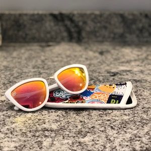 Blenders Sunglasses - Kim Dandy - Pink Lenses